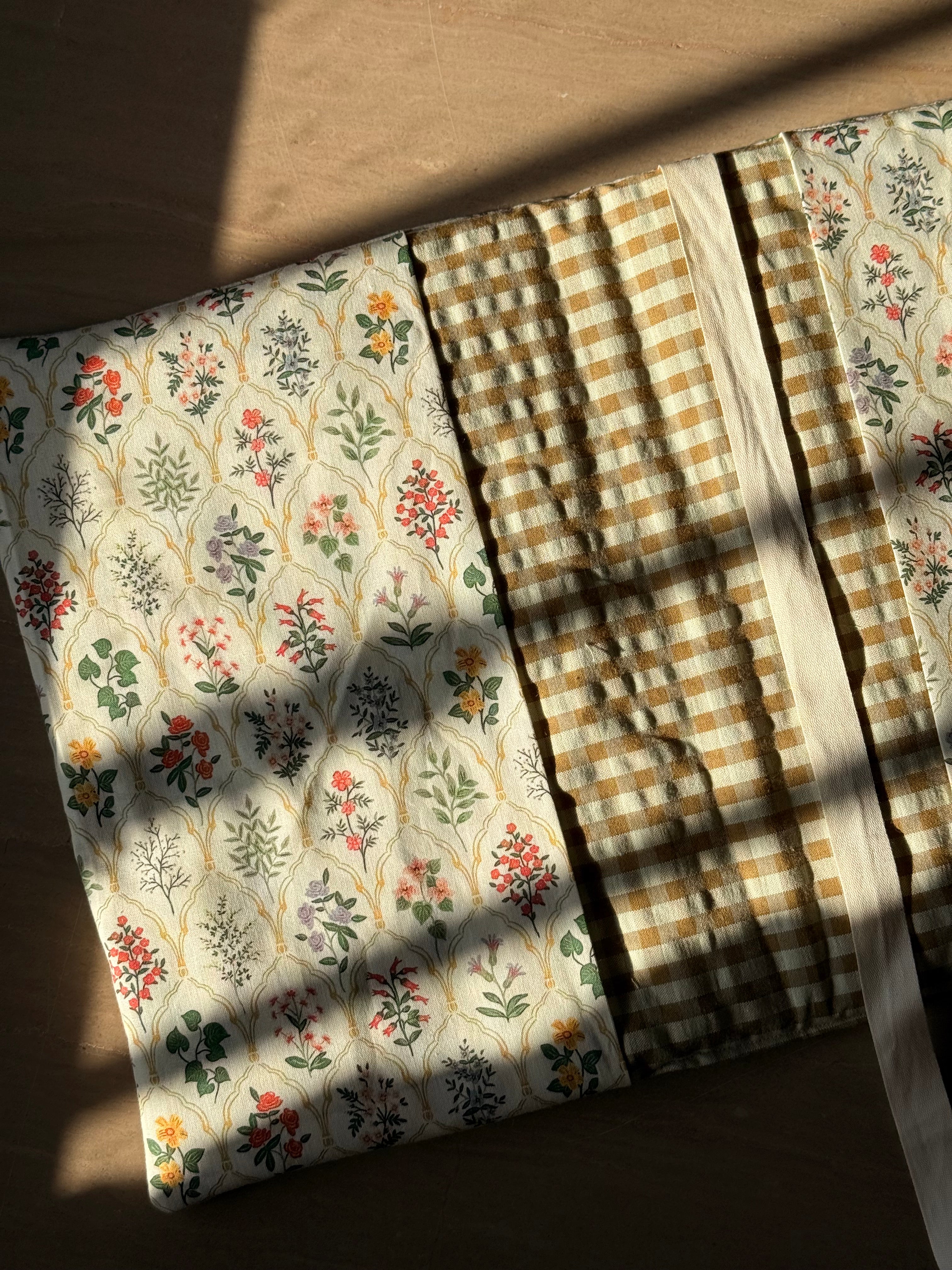 Funda libro “Bella”